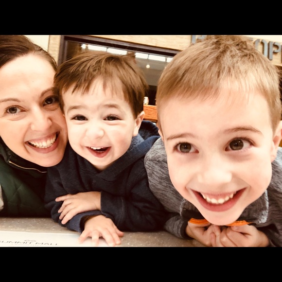 Meet your Posher, Tina - Picture 4 of 5